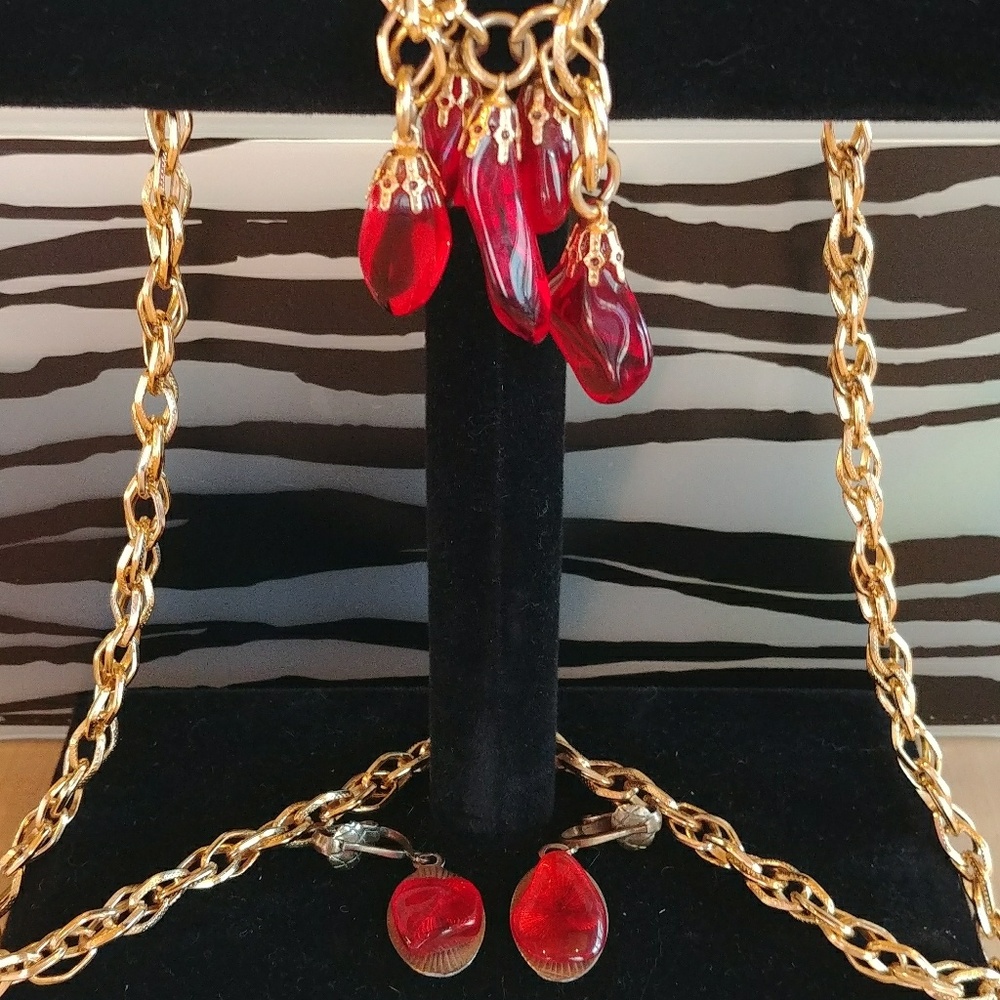 Red and Gold tone Necklace and earring set